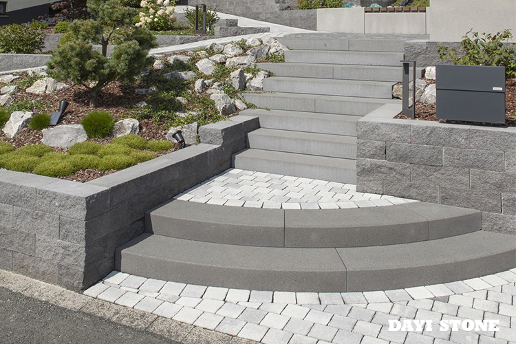 Stair Curve Black Granite Stone Basalt G684 Top and front edge flamed others sawn Lx35x15cm - Dayi Stone